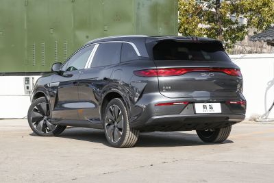 2025款 EV 600KM四驱激光雷达旗舰型-外观-图片-有驾