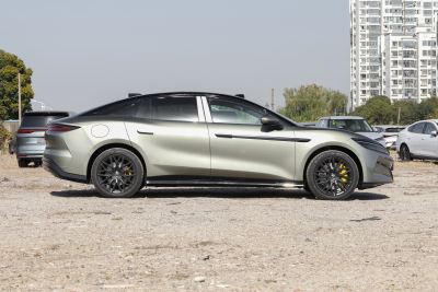 2025款 EV 701KM激光雷达旗舰型-外观-图片-有驾