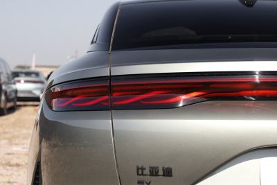 2025款 EV 701KM激光雷达旗舰型-外观-图片-有驾