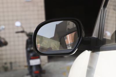 2025款 四门版 301km 臻享+款-外观-图片-有驾