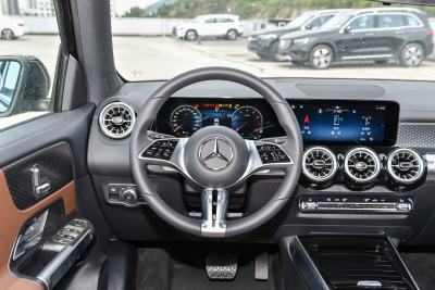 2025款 GLB 220 动感型-内饰-图片-有驾