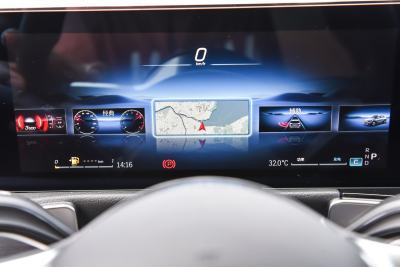 2025款 GLB 220 动感型-内饰-图片-有驾