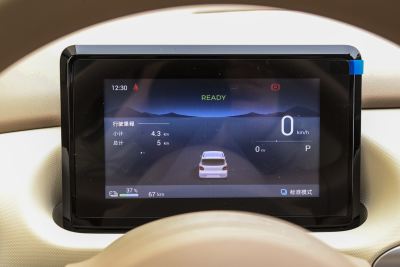 2025款 四门版 臻享+款-内饰-图片-有驾