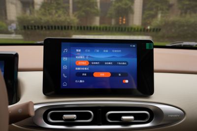 2025款 四门版 臻享+款-内饰-图片-有驾