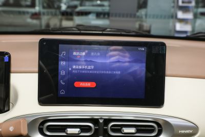 2025款 四门版 臻享+款-内饰-图片-有驾