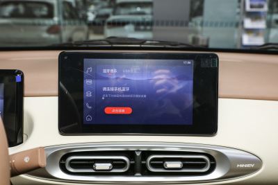 2025款 四门版 臻享+款-内饰-图片-有驾