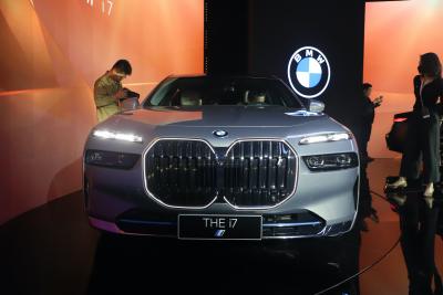 2023款 xDrive60L 豪华套装-外观-图片-有驾