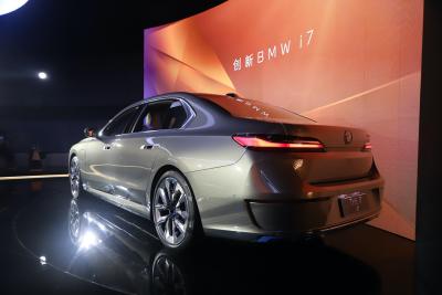 2023款 xDrive60L 豪华套装-外观-图片-有驾