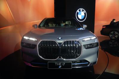 2023款 xDrive60L 豪华套装-外观-图片-有驾