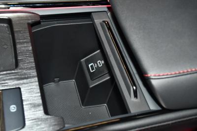 2025款 2.0T EcoBoost E 混动 运动版 ST-Line-内饰-图片-有驾