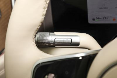 2025款 增程 Ultra版 52kWh 5座版-内饰-图片-有驾