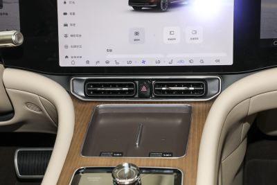 2025款 增程 Ultra版 52kWh 5座版-内饰-图片-有驾