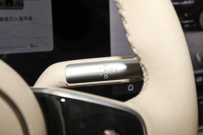 2025款 增程 Ultra版 52kWh 5座版-内饰-图片-有驾