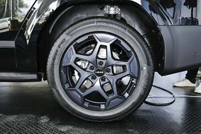 2025款 190KM四驱Ultra版-外观-图片-有驾