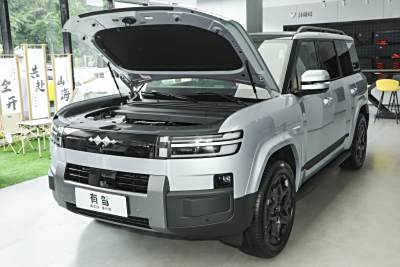 2025款 190KM四驱Ultra版-外观-图片-有驾