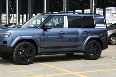 2025款 190KM四驱Ultra版-外观-图片-有驾