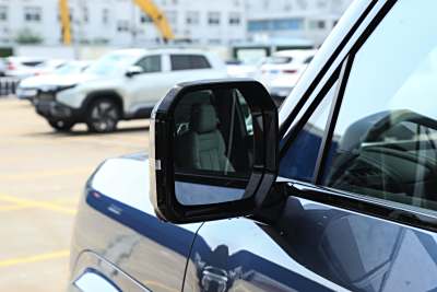 2025款 190KM四驱Ultra版-外观-图片-有驾