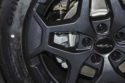 2025款 190KM四驱Ultra版-外观-图片-有驾