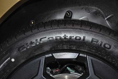 2025款 190KM四驱Ultra版-外观-图片-有驾