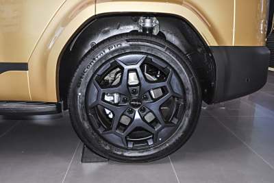 2025款 190KM四驱Ultra版-外观-图片-有驾