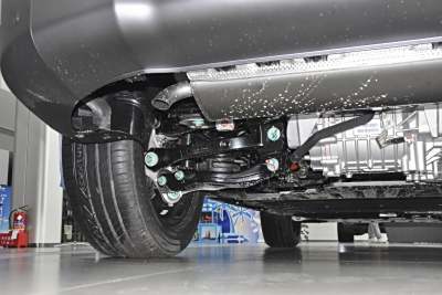 2025款 190KM四驱Ultra版-外观-图片-有驾