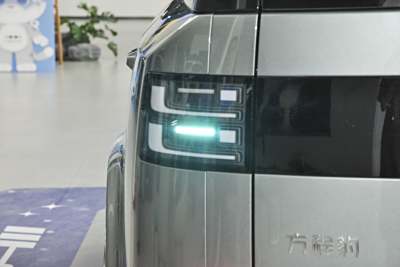 2025款 190KM四驱Ultra版-外观-图片-有驾