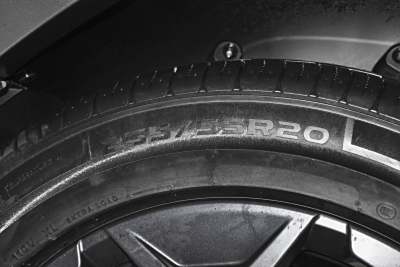 2025款 190KM四驱Ultra版-外观-图片-有驾