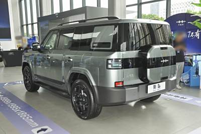 2025款 190KM四驱Ultra版-外观-图片-有驾