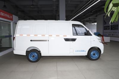 2021款 厢式车SQR5037-外观-图片-有驾