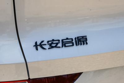 2025款 215尊贵型-外观-图片-有驾