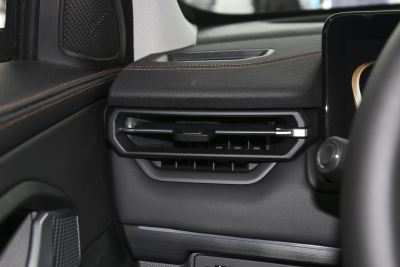 2021款 超能四驱版 1.6T 四驱超能1号-内饰-图片-有驾