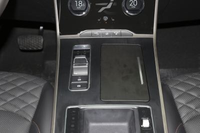 2021款 超能四驱版 1.6T 四驱超能1号-内饰-图片-有驾