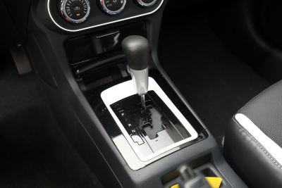 2016款 1.8L CVT黑白复刻版-内饰-图片-有驾