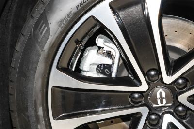 2026款 纯电 Ultra四驱版 6座-外观-图片-有驾