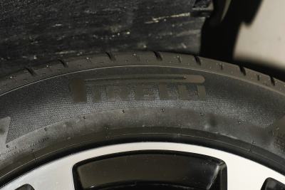 2026款 纯电 Ultra四驱版 6座-外观-图片-有驾