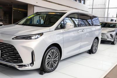 2025款 陆尚 先享版 7座-外观-图片-有驾