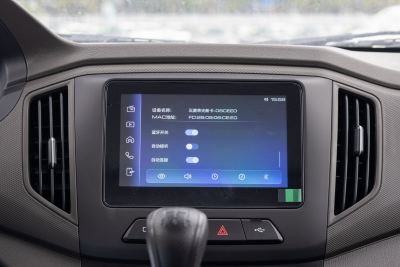 2023款 2.0L双排双后轮舒适型LJM20B-内饰-图片-有驾