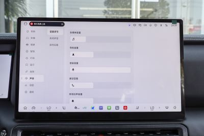 2025款 2.0T 征服者-内饰-图片-有驾