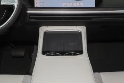 2023款 P7i 702 Max-内饰-图片-有驾