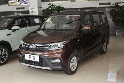 2023款 1.5L 尊享版双蒸空调客车JL473QG 7座-外观-图片-有驾