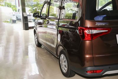 2023款 1.5L 尊享版双蒸空调客车JL473QG 7座-外观-图片-有驾