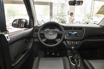 2023款 1.5L 尊享版双蒸空调客车JL473QG 7座-内饰-图片-有驾