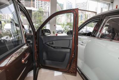 2023款 1.5L 尊享版双蒸空调客车JL473QG 7座-内饰-图片-有驾