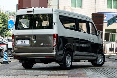 2023款 1.6L CNG 手动基本型 6座-外观-图片-有驾