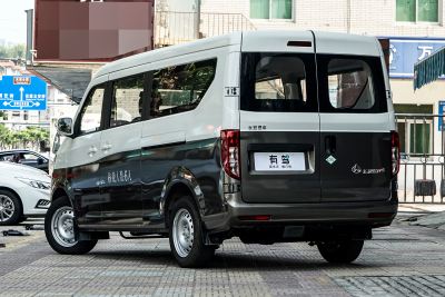 2023款 1.6L CNG 手动基本型 6座-外观-图片-有驾
