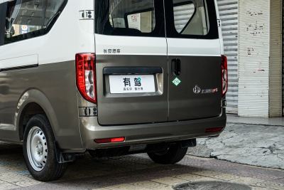 2023款 1.6L CNG 手动基本型 6座-外观-图片-有驾