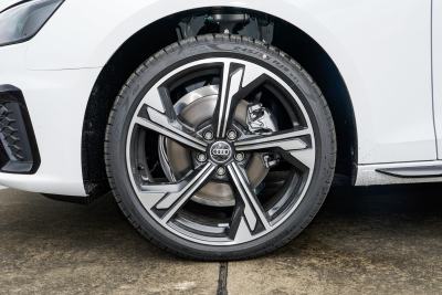 2026款 200万辆悦享版 40 TFSI 豪华动感型 B&O 星夜版-外观-图片-有驾