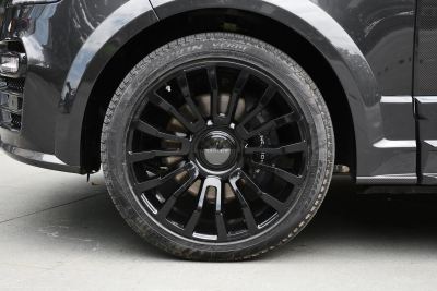 2020款 3.0T Black Carbon-外观-图片-有驾
