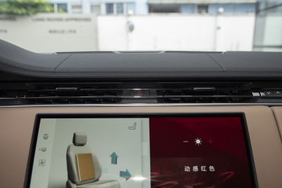 2025款 3.0 L6 360PS 盛世版-内饰-图片-有驾