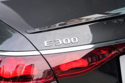 2025款 改款 E 300 时尚型运动版-外观-图片-有驾